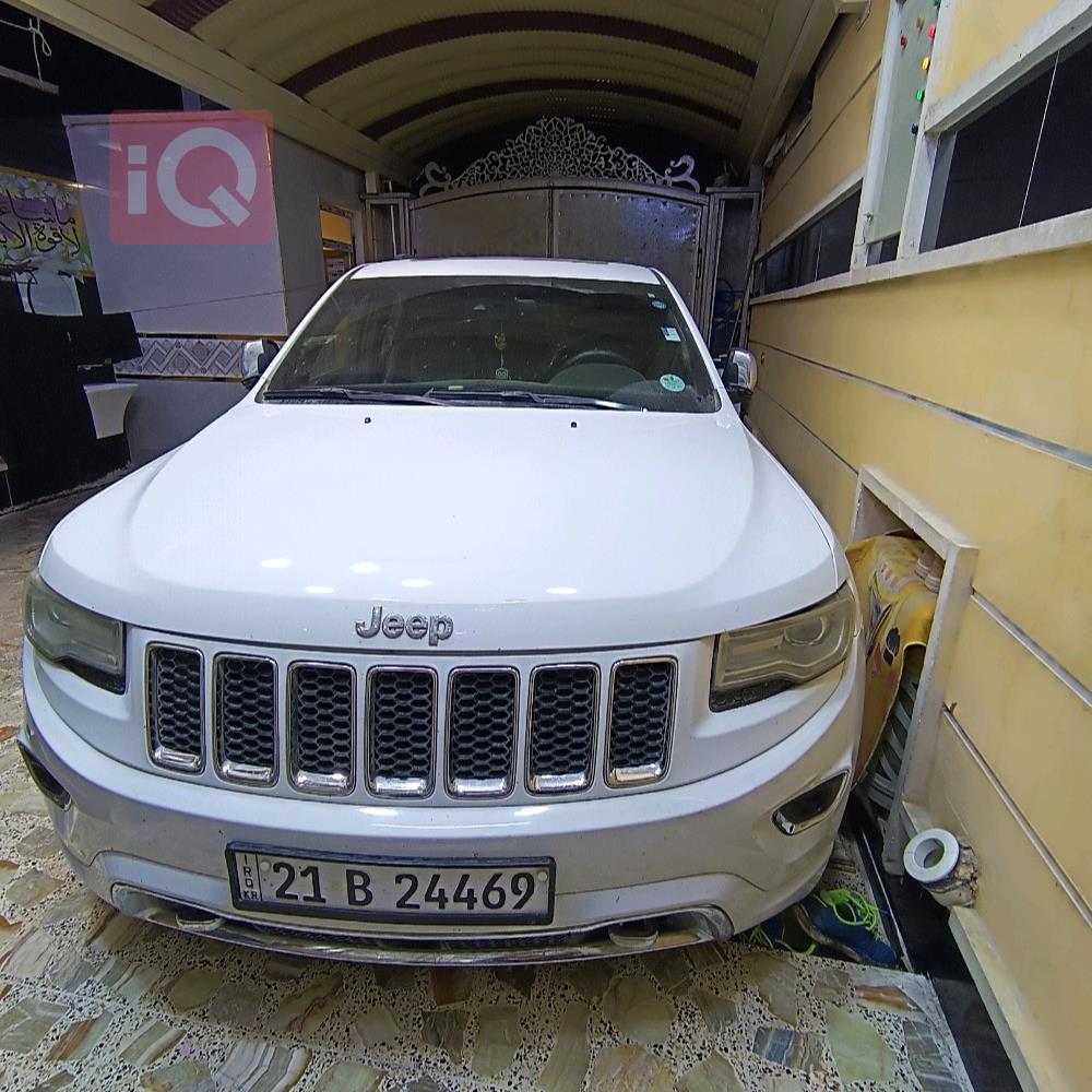 جیپ گراند شیرۆکی